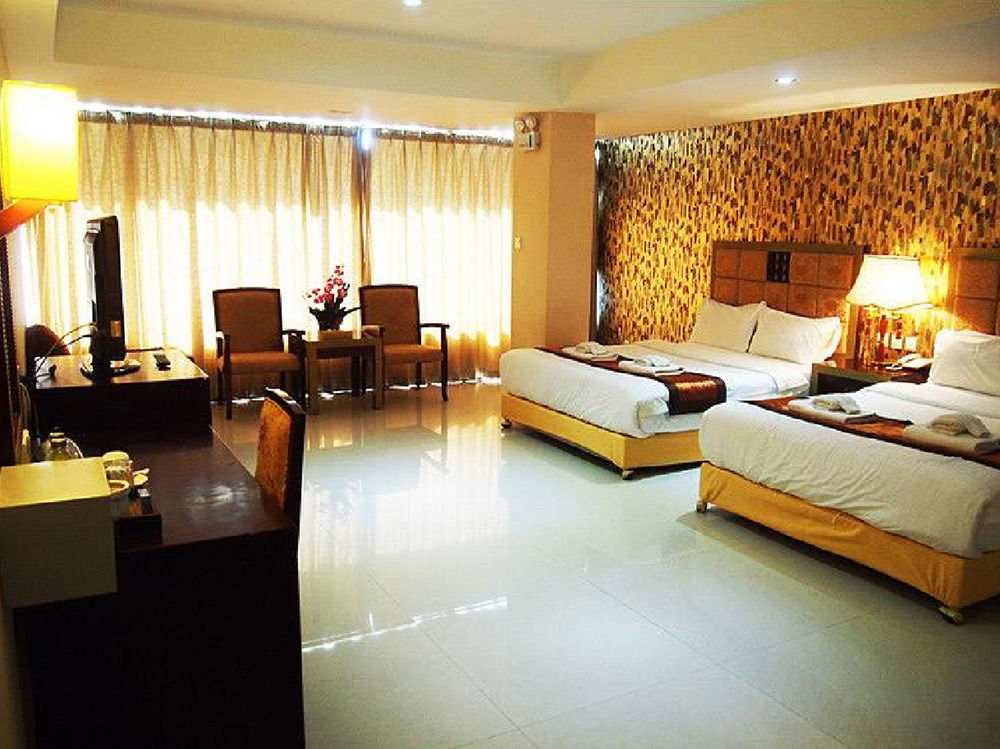 The Privi Suites Pattaya Extérieur photo
