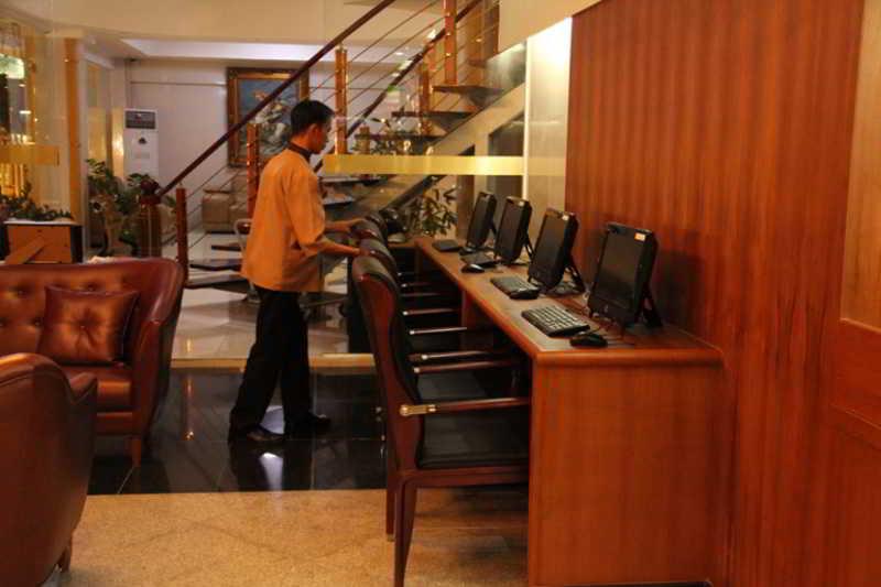 The Privi Suites Pattaya Extérieur photo