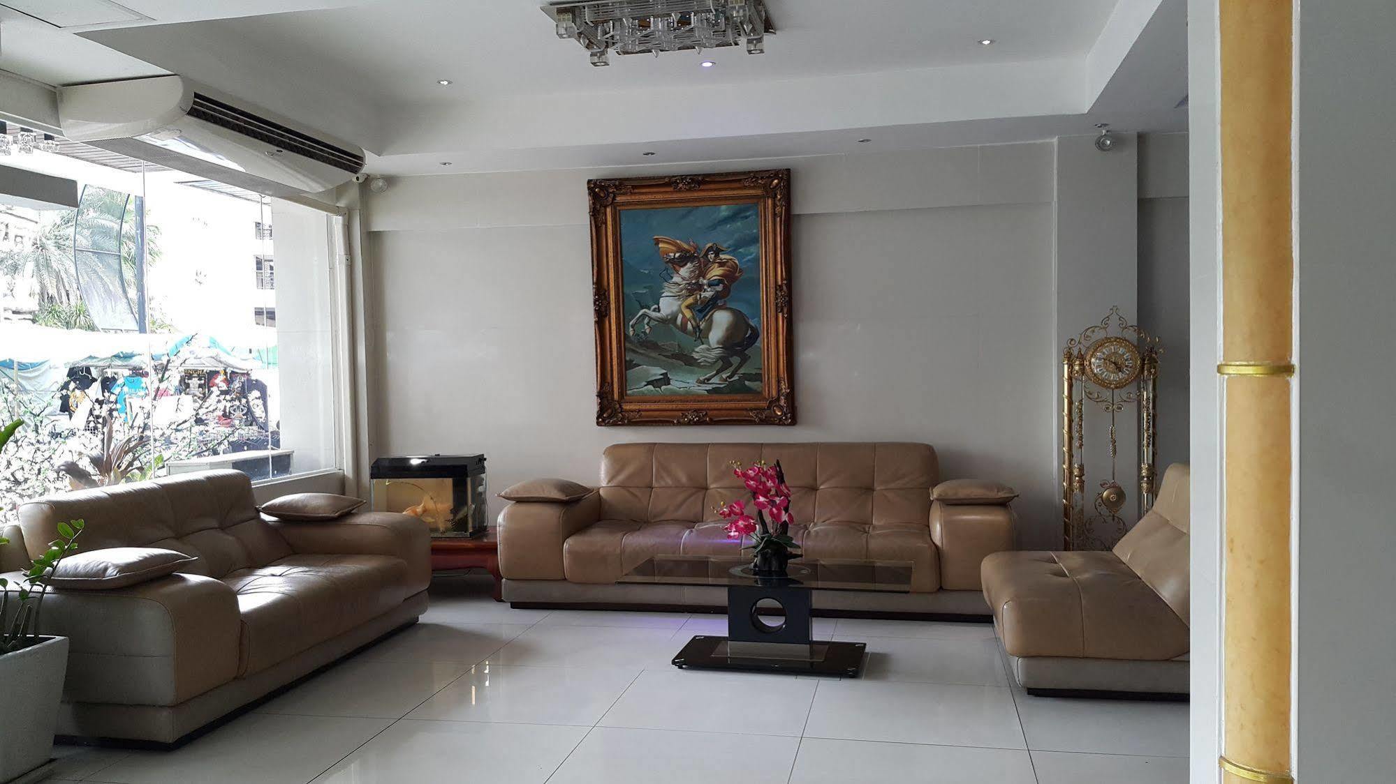 The Privi Suites Pattaya Extérieur photo