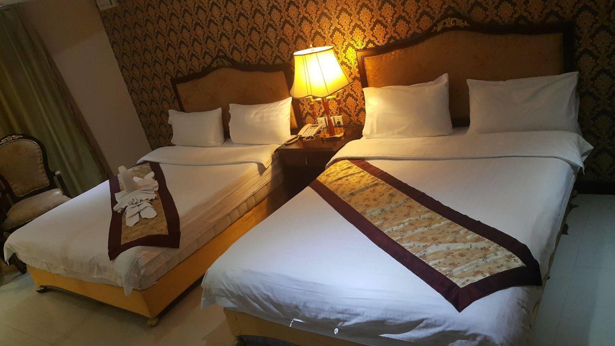 The Privi Suites Pattaya Extérieur photo